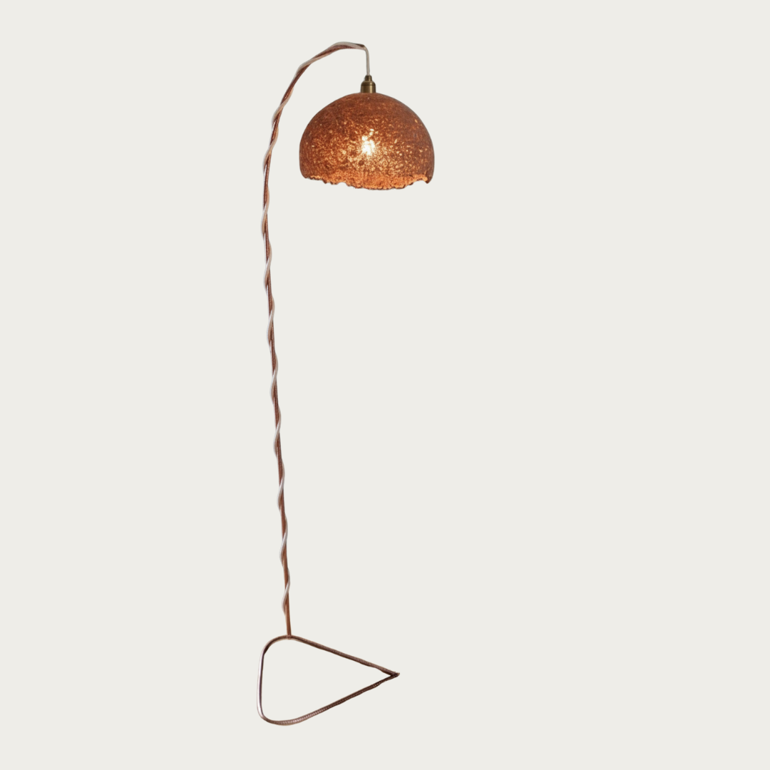 Lampadaire en carton de réemploie collection artisanale 100% française modèle BOLLE