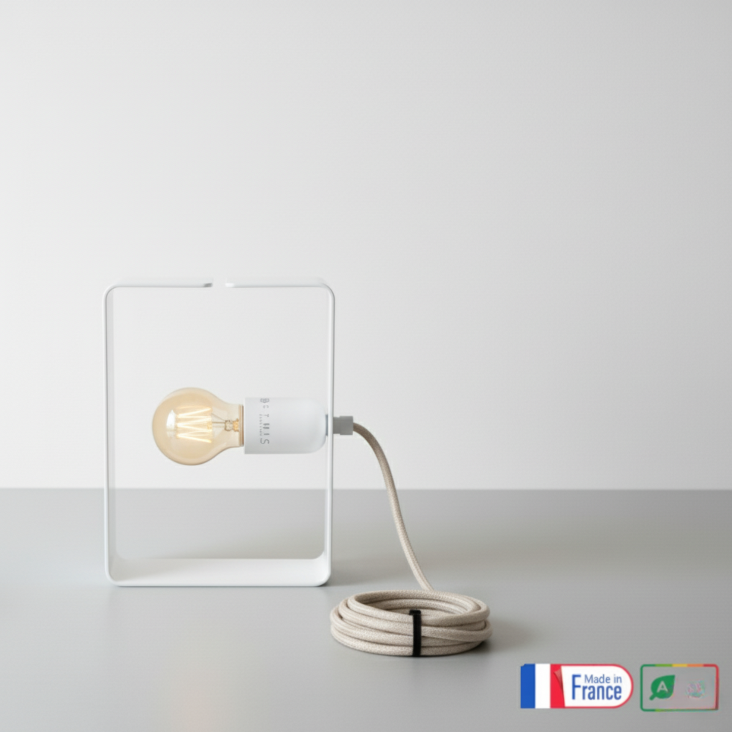 Lampe à Poser artisanale – acier recyclé français, fabrication française - Mini BO