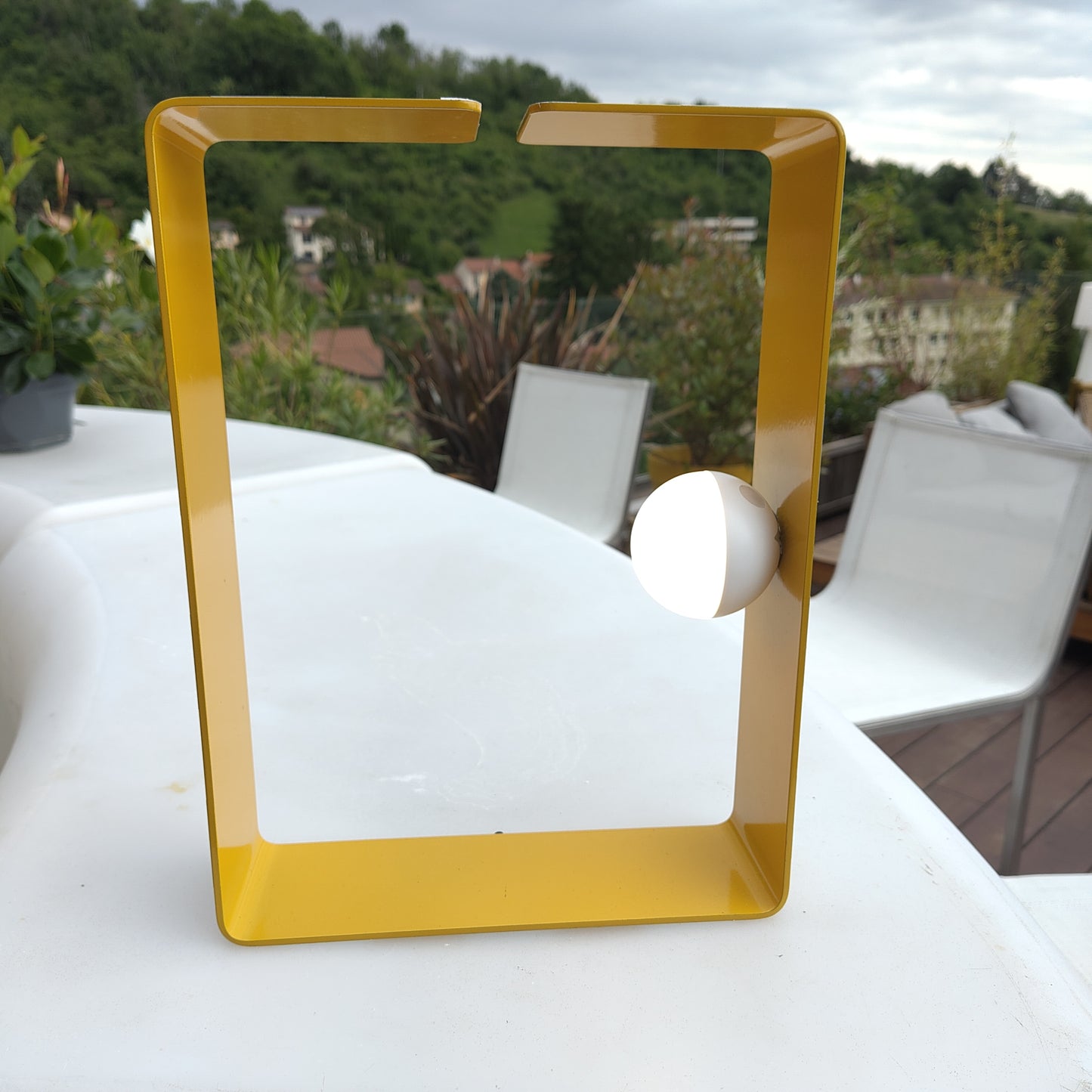 Lampe artisanale design acier recyclé collection artisanale française BO Nomad - Led sans fil🏖️