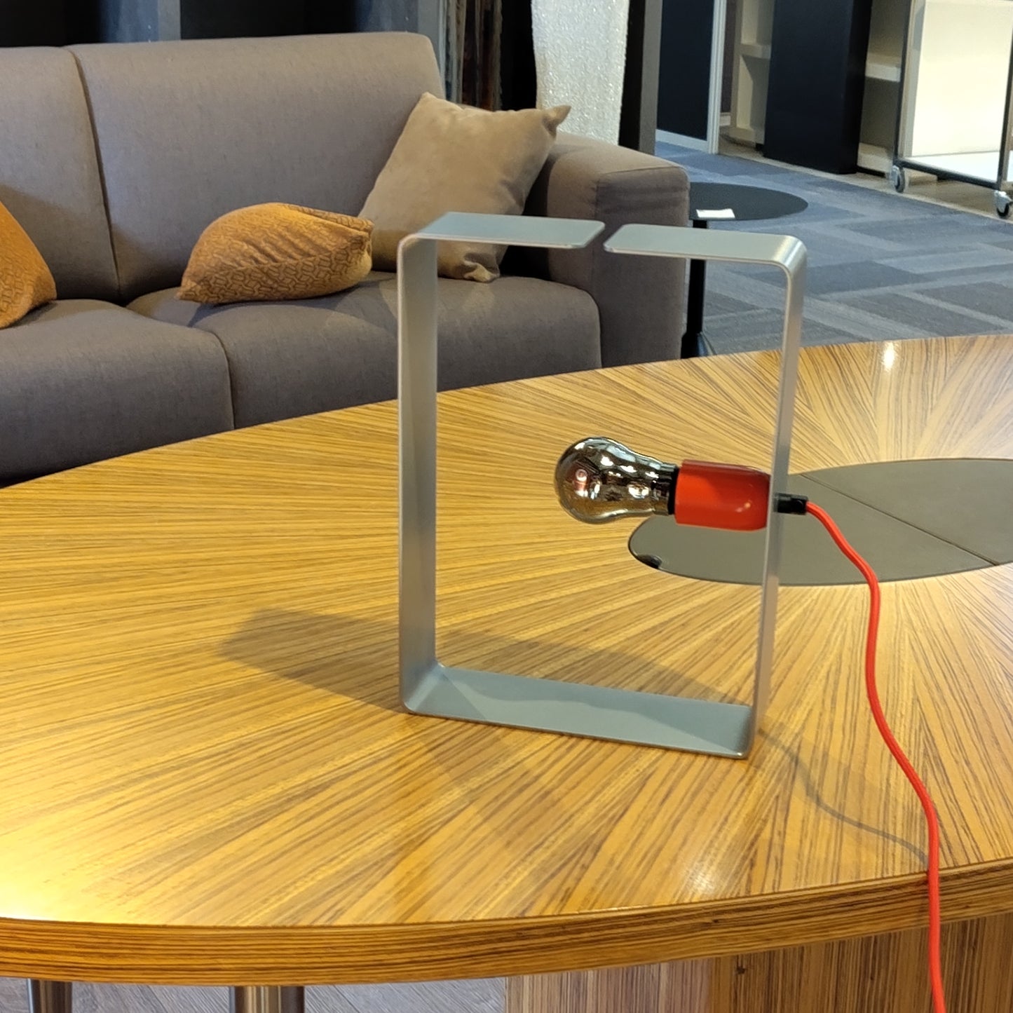Lampe à Poser – acier recyclé fabrication artisanale française collection BO
